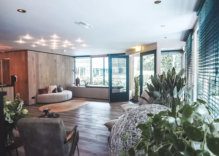 Witte Berken Natuurhotel فندق 4*